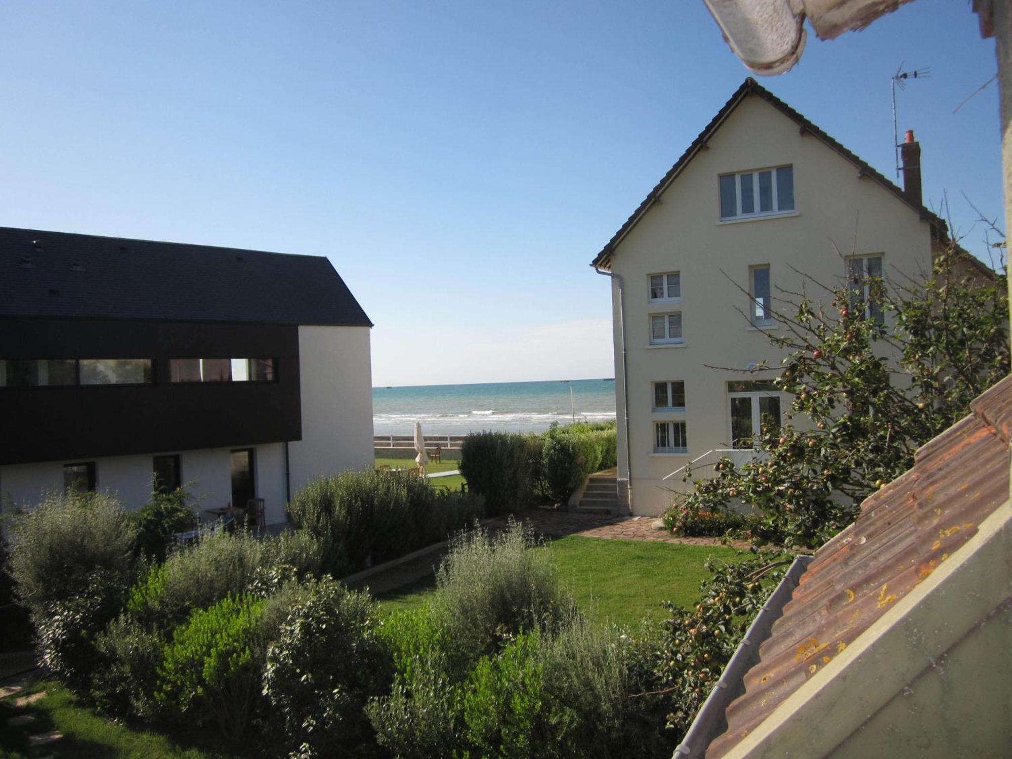 Gites En Normandie En Front De Mer A Asnelles , 3Km D'Arromanches, 10Km De Bayeux Eksteriør billede